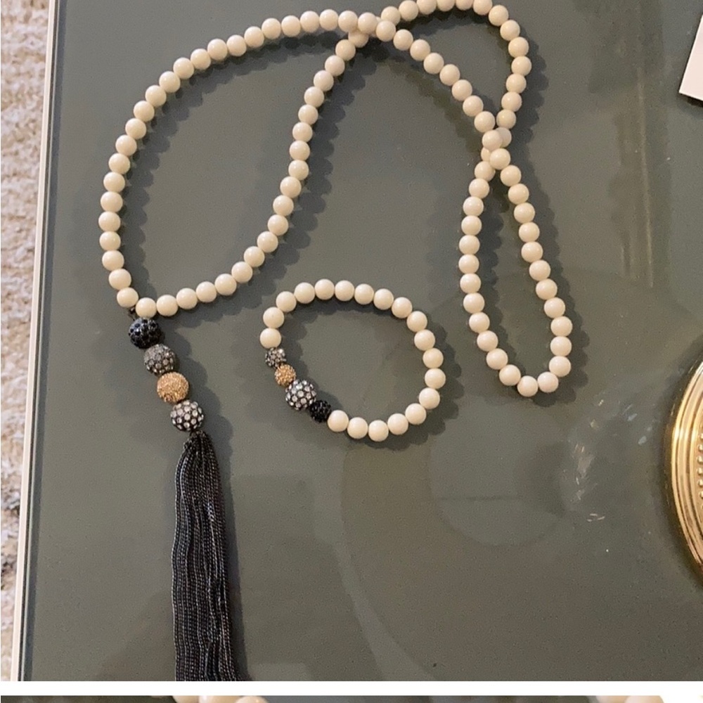 Stella and Dot Revival necklace and matching bracelet.